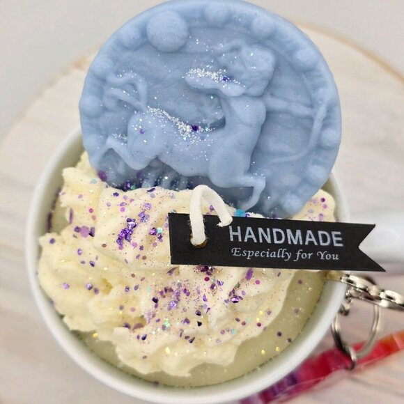 Sagittarius Zodiac Candle Gift Set – 11oz Layered Mug Candle + Resin Keychain - Picture 6 of 13